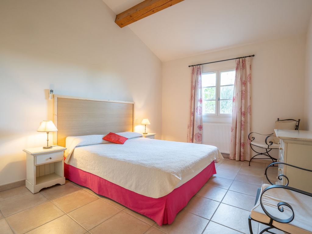 Le Domaine de St. Endréol Golf & Spa — Bedroom