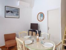 Tiny Blue: knusse Provençaalse micro-woning aan golfbaan voor 5 personen - thumbnail 4