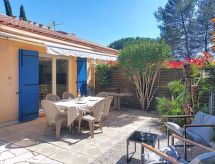Tiny Blue: knusse Provençaalse micro-woning aan golfbaan voor 5 personen - thumbnail 1