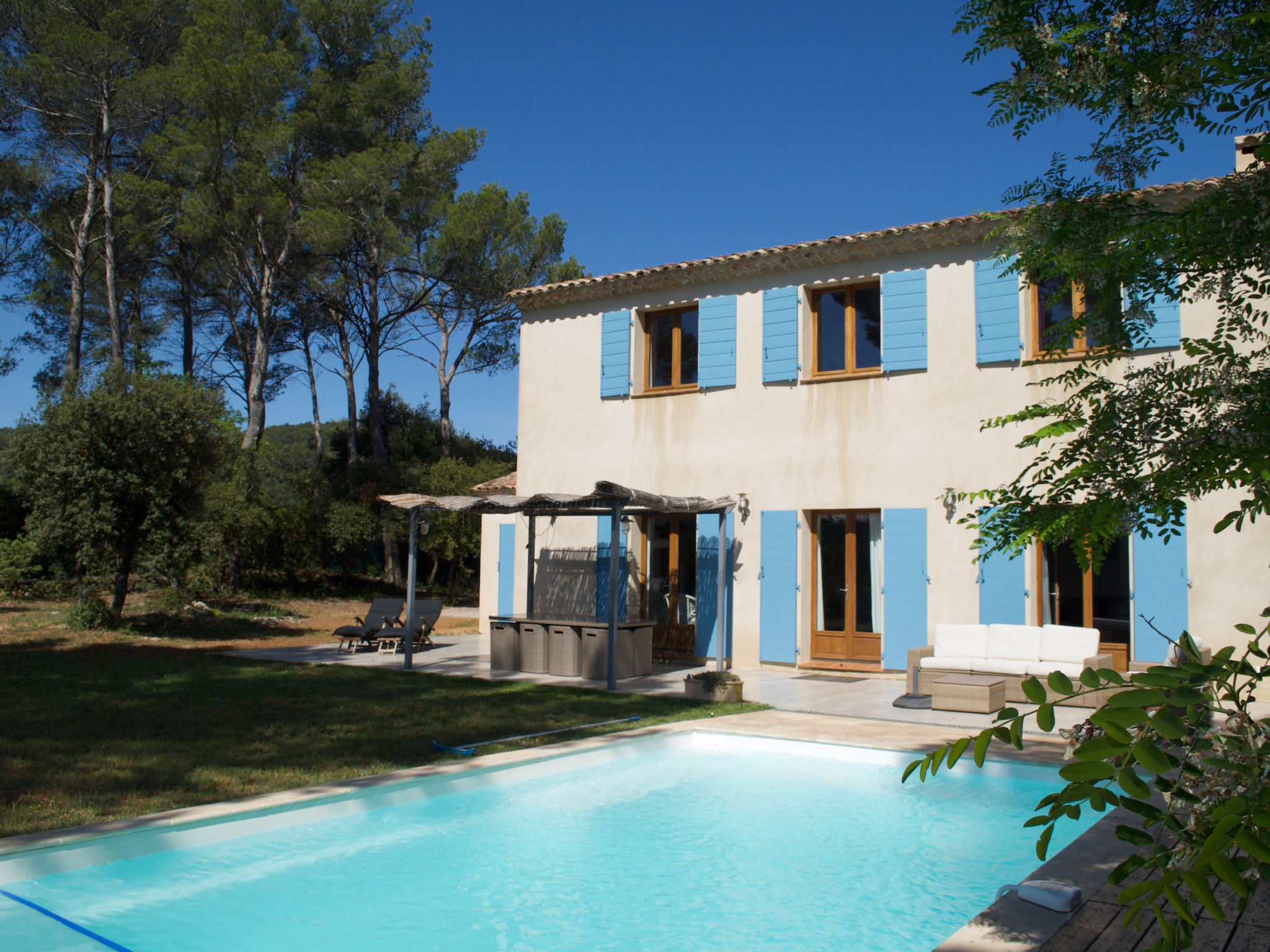 VILLA PINEDE