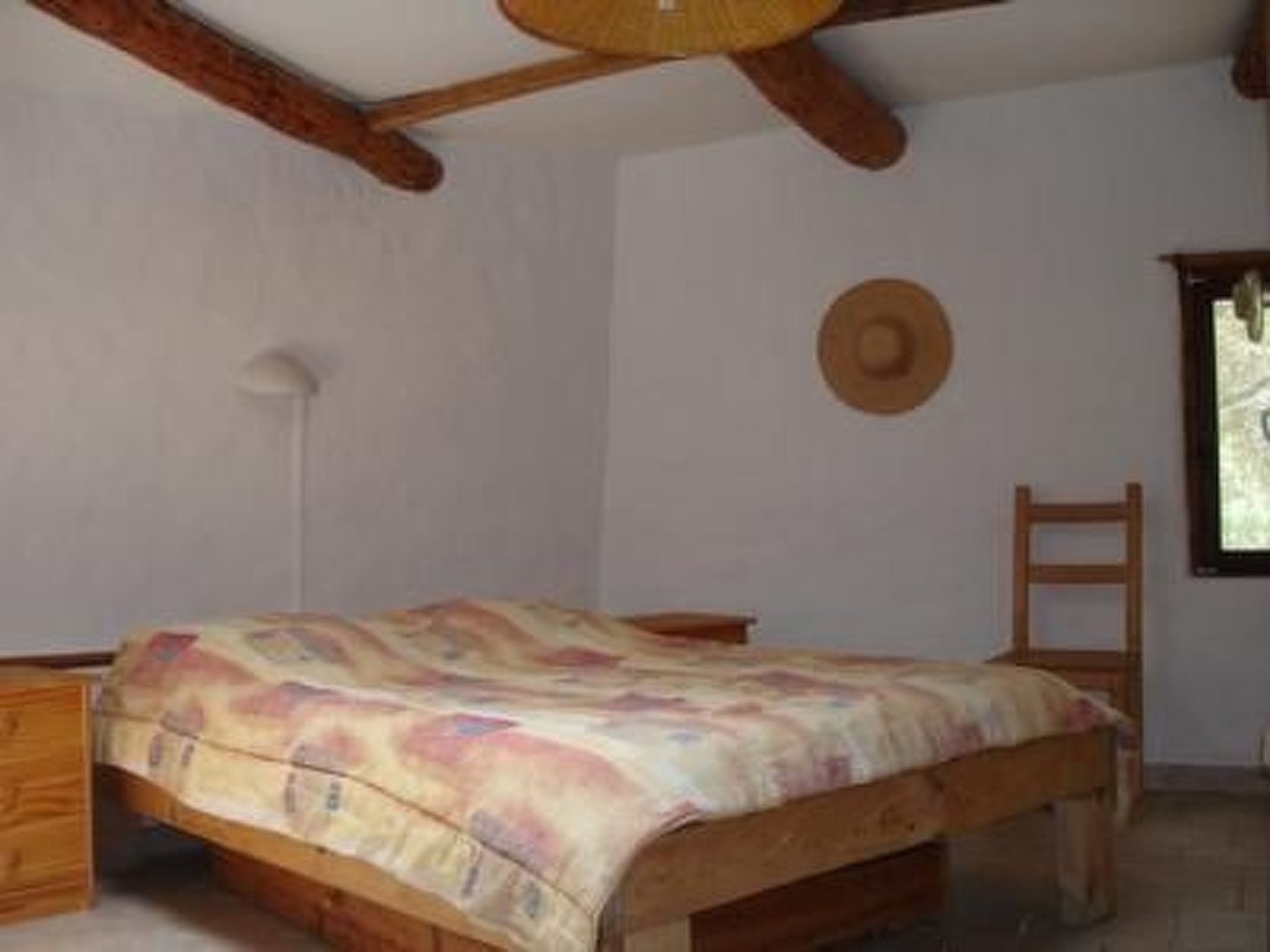 In Sillans-La-Cascade mit Garten-Inside