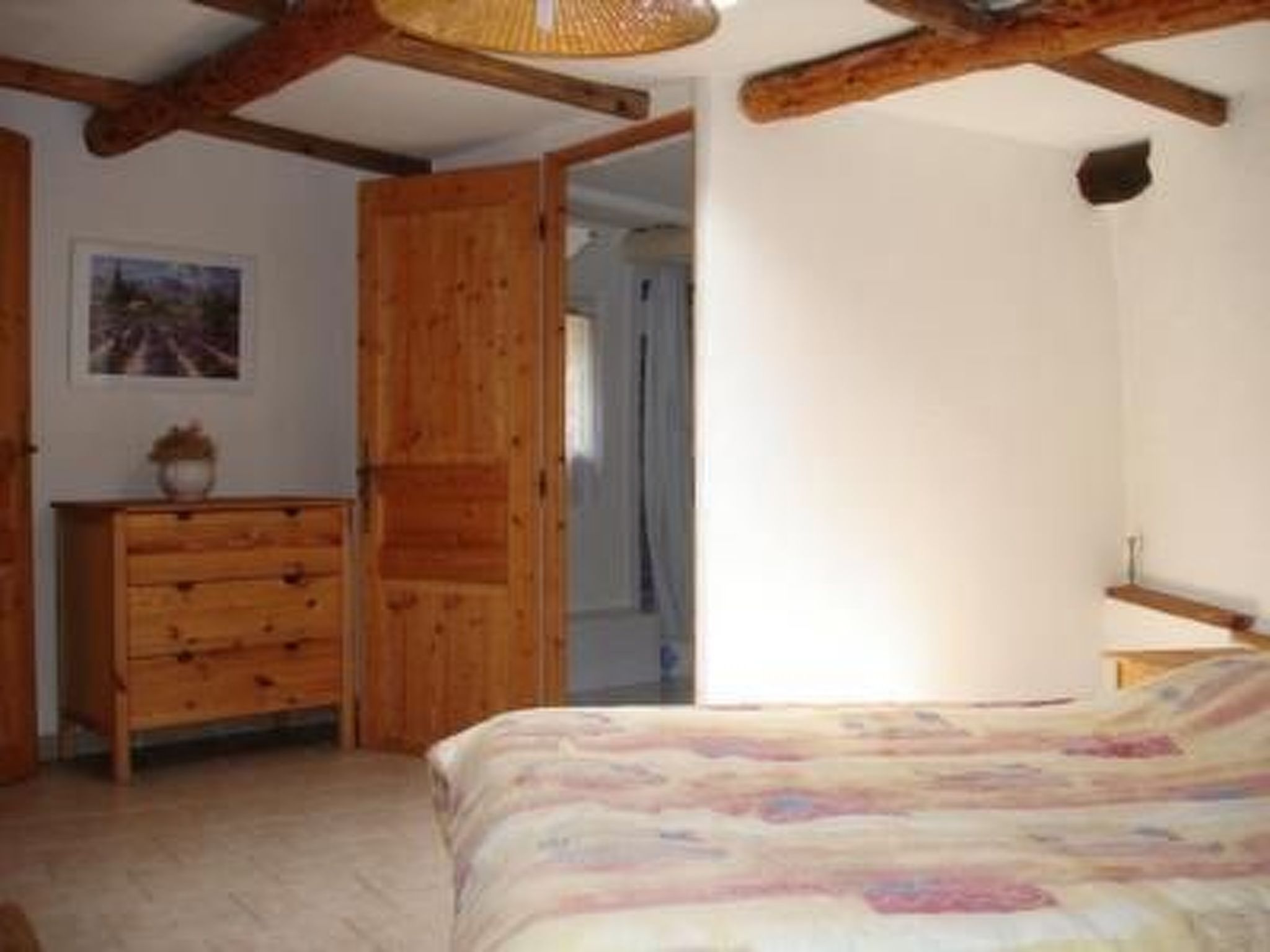 In Sillans-La-Cascade mit Garten-Inside