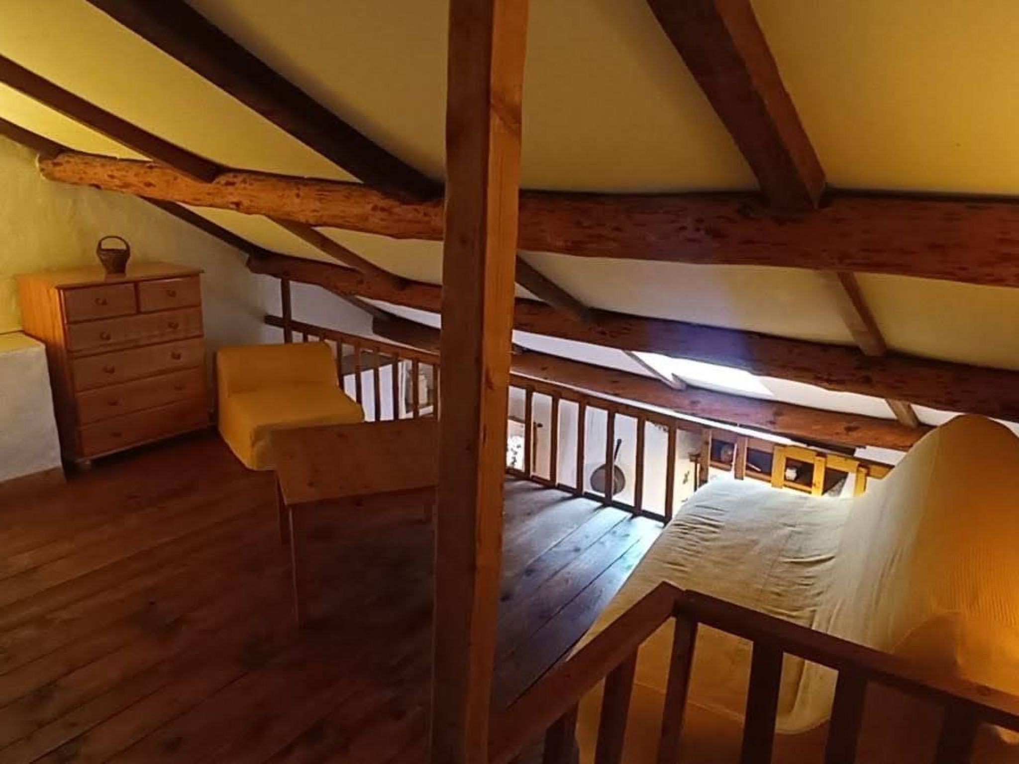 In Sillans-La-Cascade mit Garten-Inside