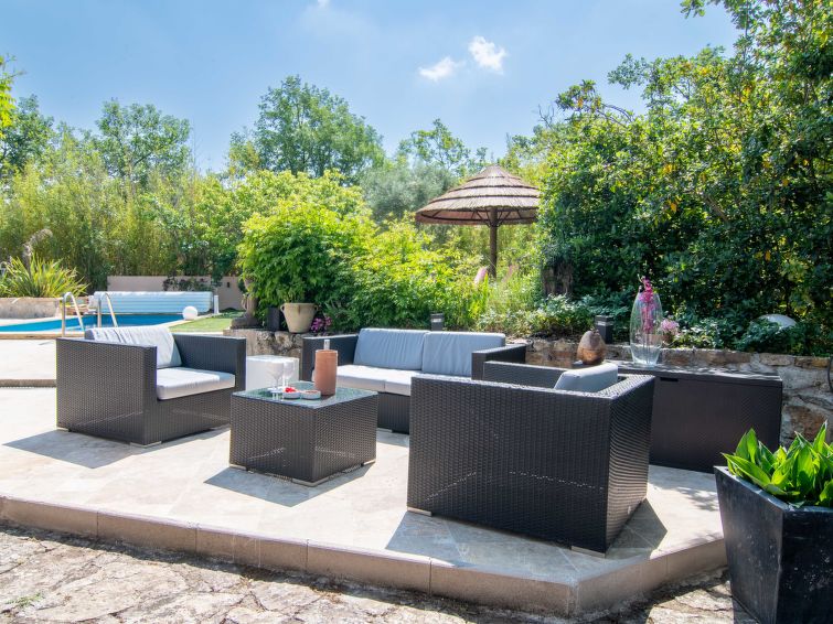 Search and Stay destination Bagnols-en-Forêt, Provence-Alpes-Côte d'Azur - France from AU$ 270. L'auberg'Inn