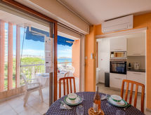 Direct aan zee in Fréjus: Appartement voor 4 personen op 40 meter van het strand - thumbnail 3