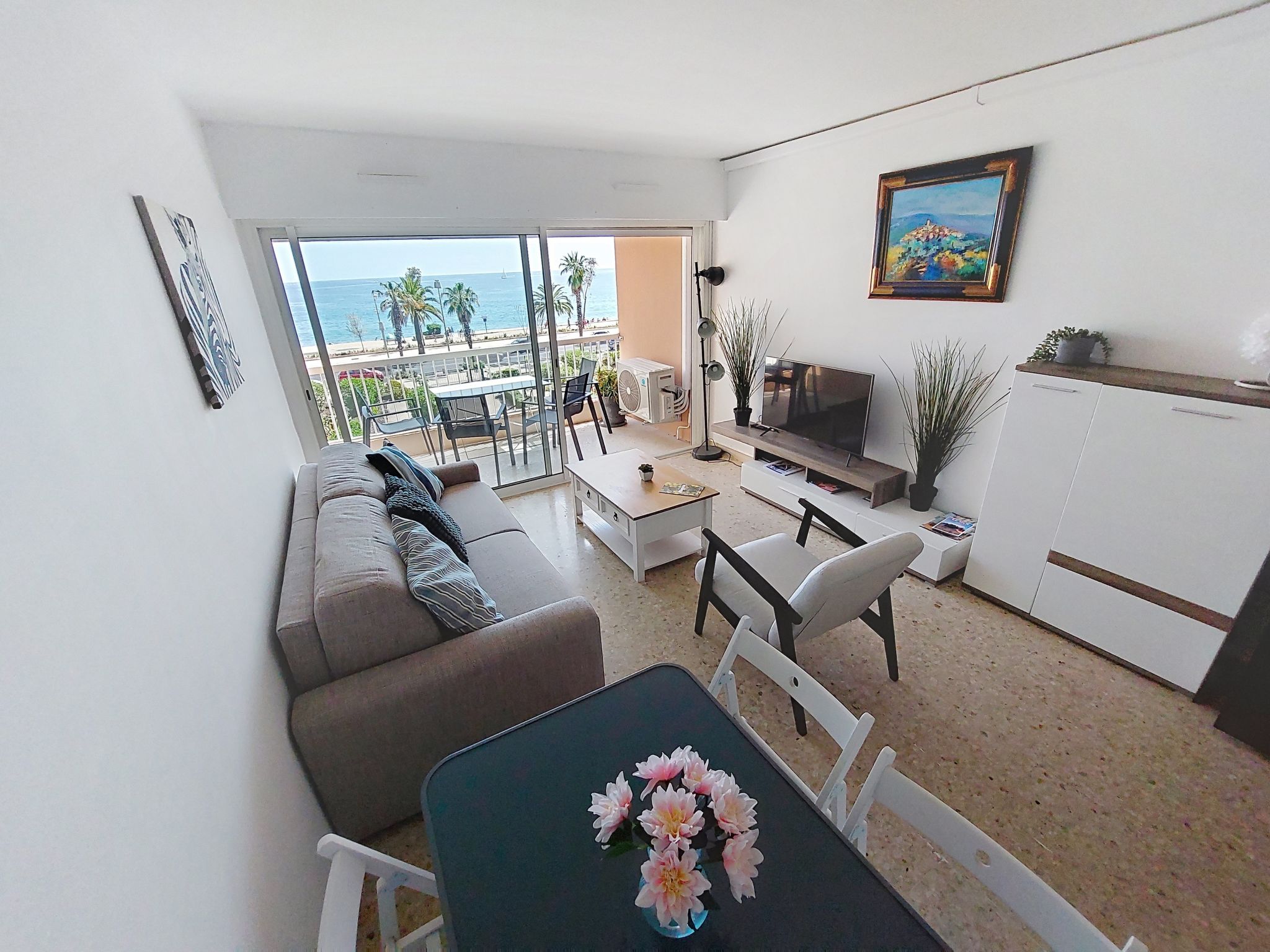 Photo of Le Méditerranée