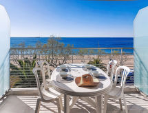 Direct aan zee appartement in Fréjus met strand op 15 meter - thumbnail 1