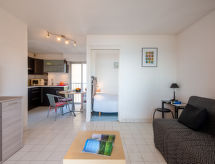 Appartement Le Capitole op 20 meter van het strand in Port Fréjus - thumbnail 4