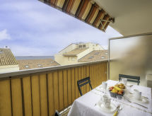 Modern appartement op 20 meter van het strand in Port Fréjus - thumbnail 2