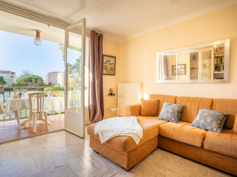 Search and Stay destination Fréjus, Provence-Alpes-Côte d'Azur - France from AU$ 188. Le Grand Parc