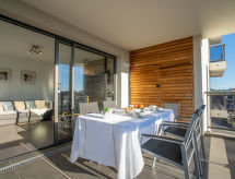 Modern appartement bij de jachthaven van Port Fréjus - thumbnail 1