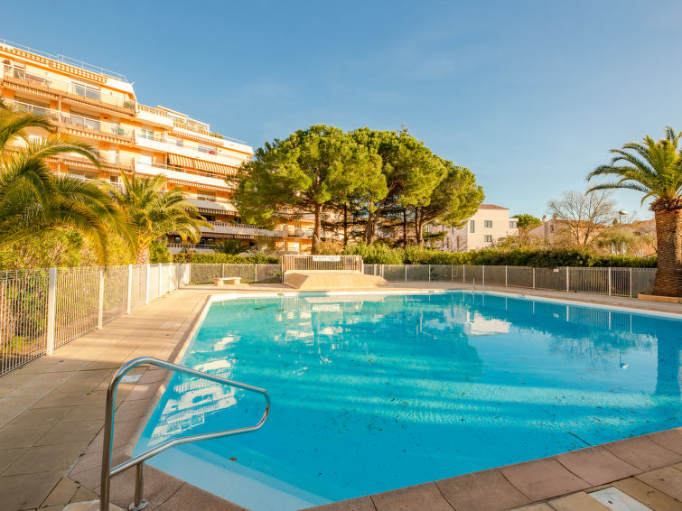 Search and Stay destination Fréjus, Provence-Alpes-Côte d'Azur - France from AU$ 226. La Miougrano