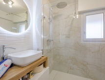 Luxe appartement op 150m van strand en jachthaven in Port Fréjus - thumbnail 5