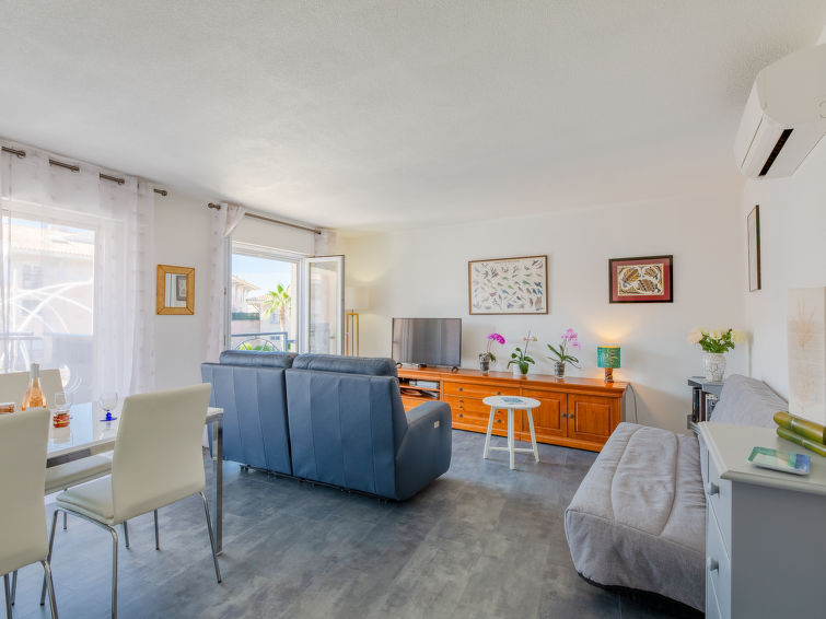 Search and Stay destination Fréjus, Provence-Alpes-Côte d'Azur - France from AU$ 239. Royal Marine