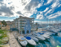 Knus appartement aan zee in Port Fréjus met airco, op 200m van het strand - thumbnail 2