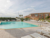 Appartement Cap Hermes: Direct aan zee in Port Fréjus met zwembad - thumbnail 6