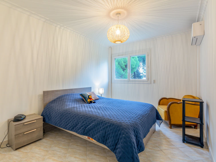 Search and Stay, undefined in undefined. Gallery position 2