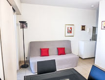 Studio Le Nadir aan de haven van Port Fréjus, strand op 300 meter - thumbnail 6