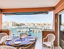 Appartement op 100 meter van het strand in Fréjus - thumbnail 1