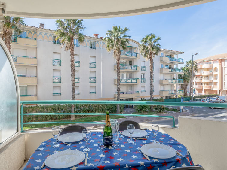 Search and Stay destination Fréjus, Provence-Alpes-Côte d'Azur - France from AU$ 188. L'Open