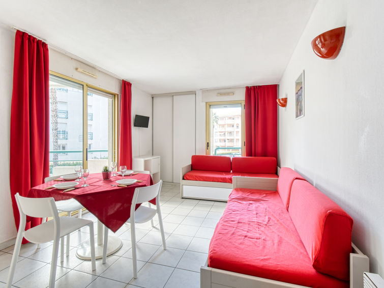 Search and Stay destination Fréjus, Provence-Alpes-Côte d'Azur - France from AU$ 188. L'Open