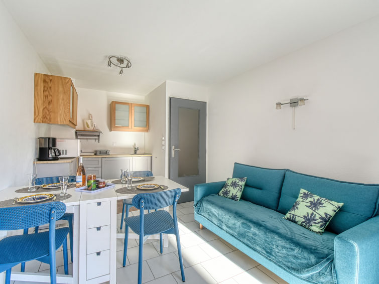 Search and Stay destination Fréjus, Provence-Alpes-Côte d'Azur - France from AU$ 174. Port d'Attache