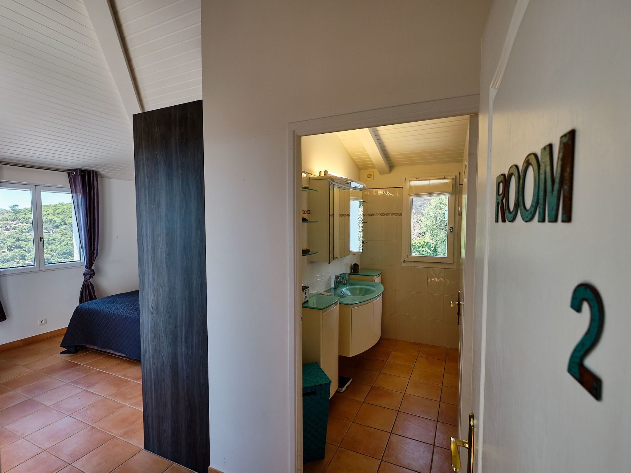 950m vom Meer, herrlicher MEERESBLICK, Pool, Jacuzzi-Dedans