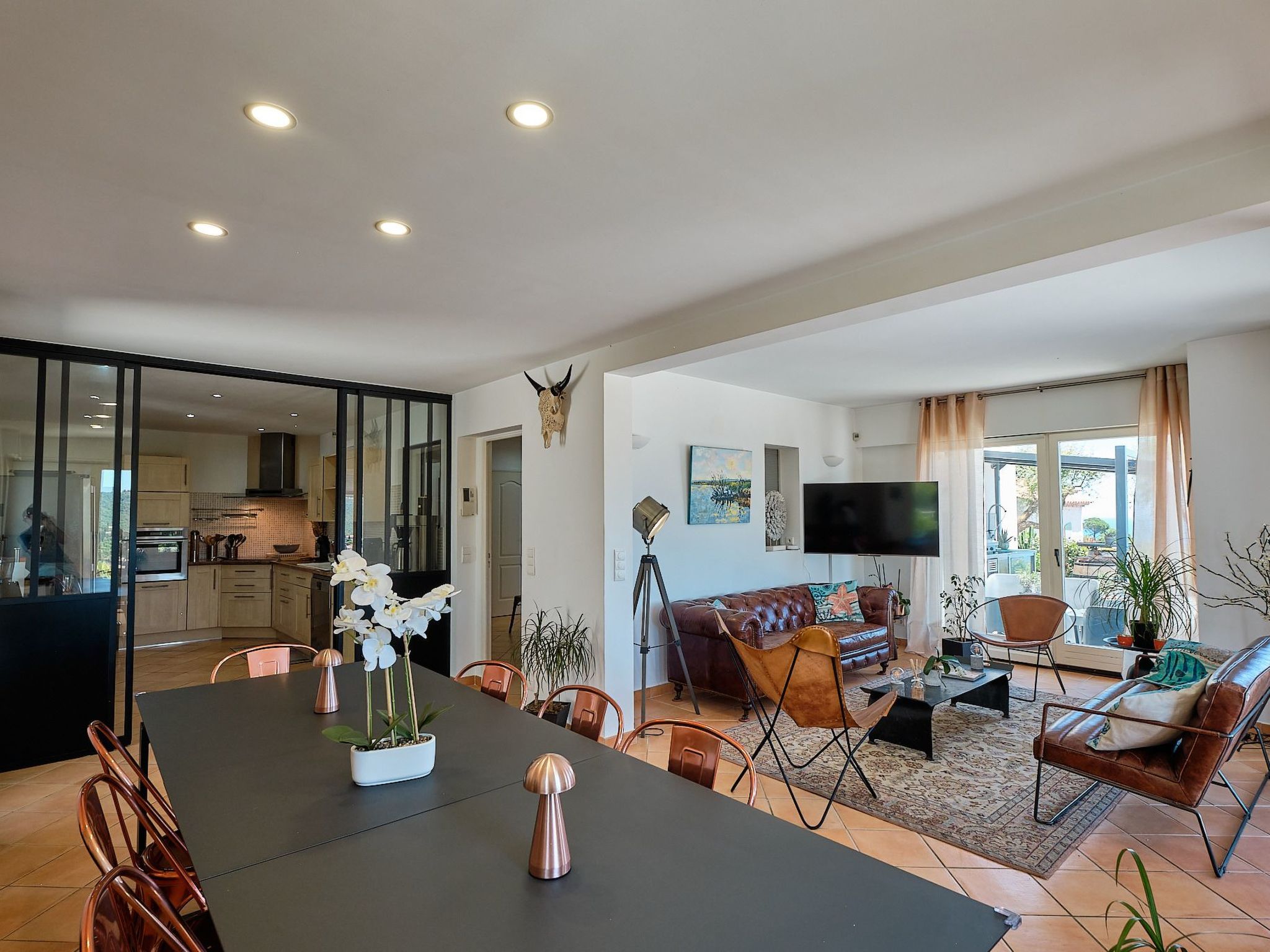 950m vom Meer, herrlicher MEERESBLICK, Pool, Jacuzzi-Dedans