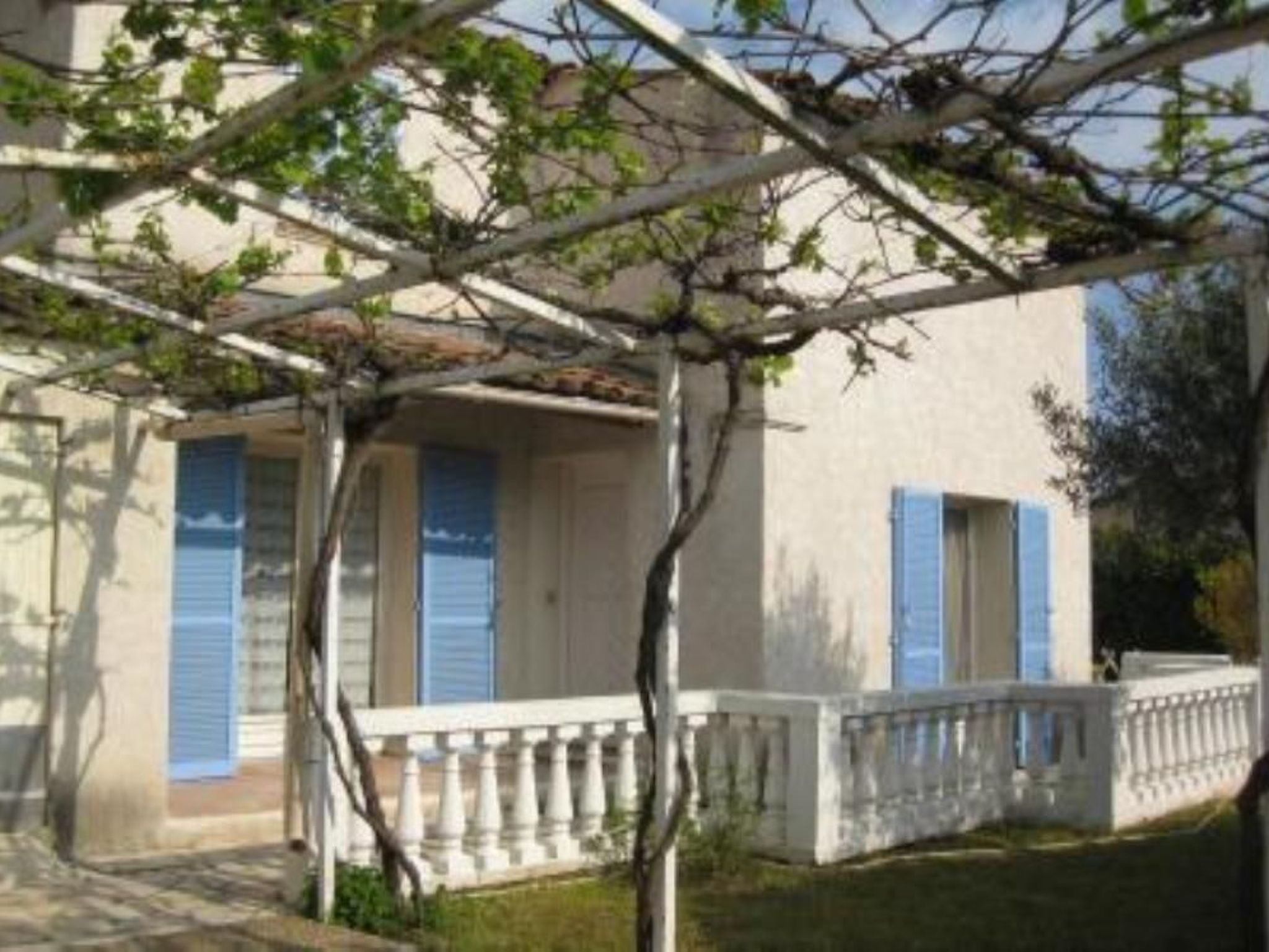 Photo of Idyllisches Ferienhaus mit Pool