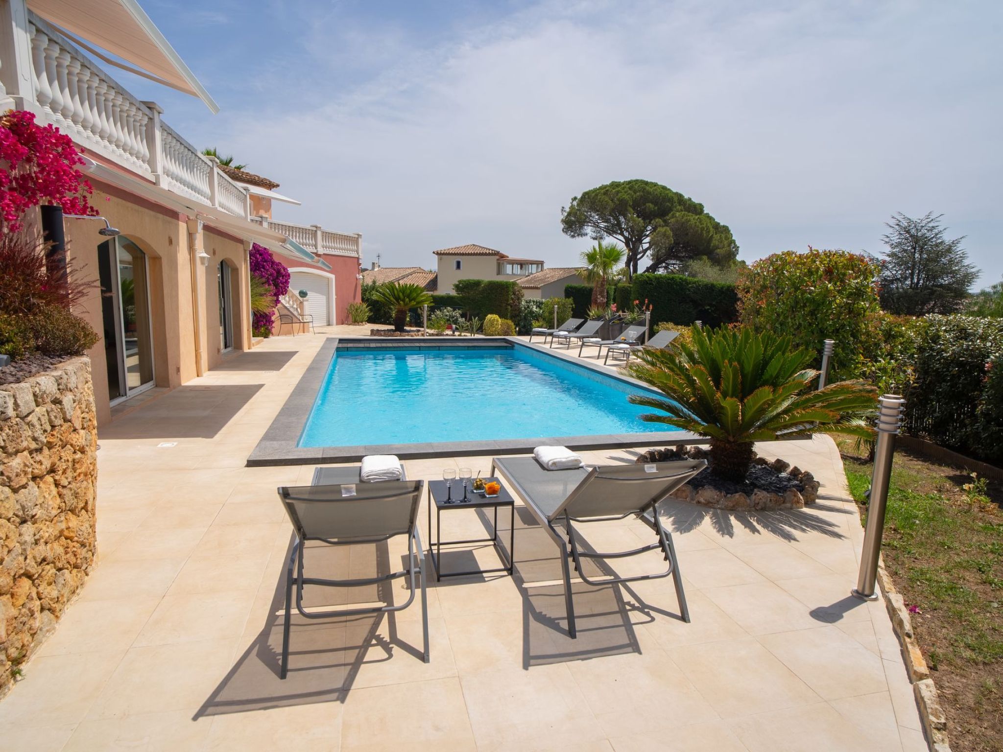 Traumhafte Villa mit 5 Sternen ausgezeichnet-Image-tags.info