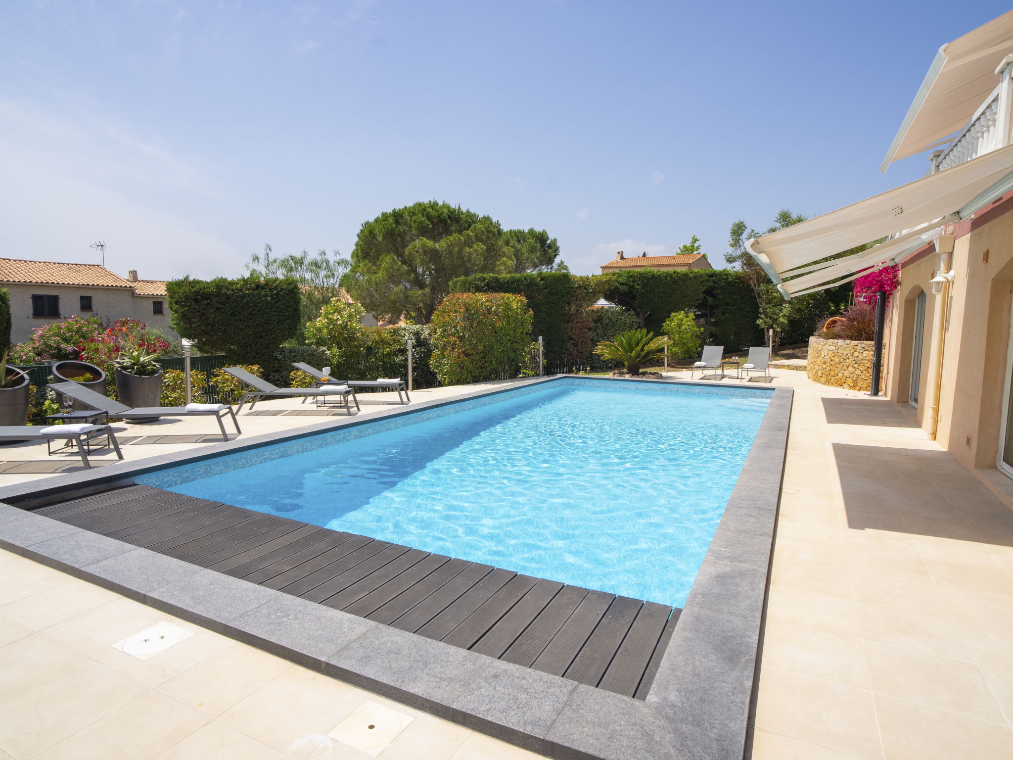 Traumhafte Villa mit 5 Sternen ausgezeichnet-Image-tags.info