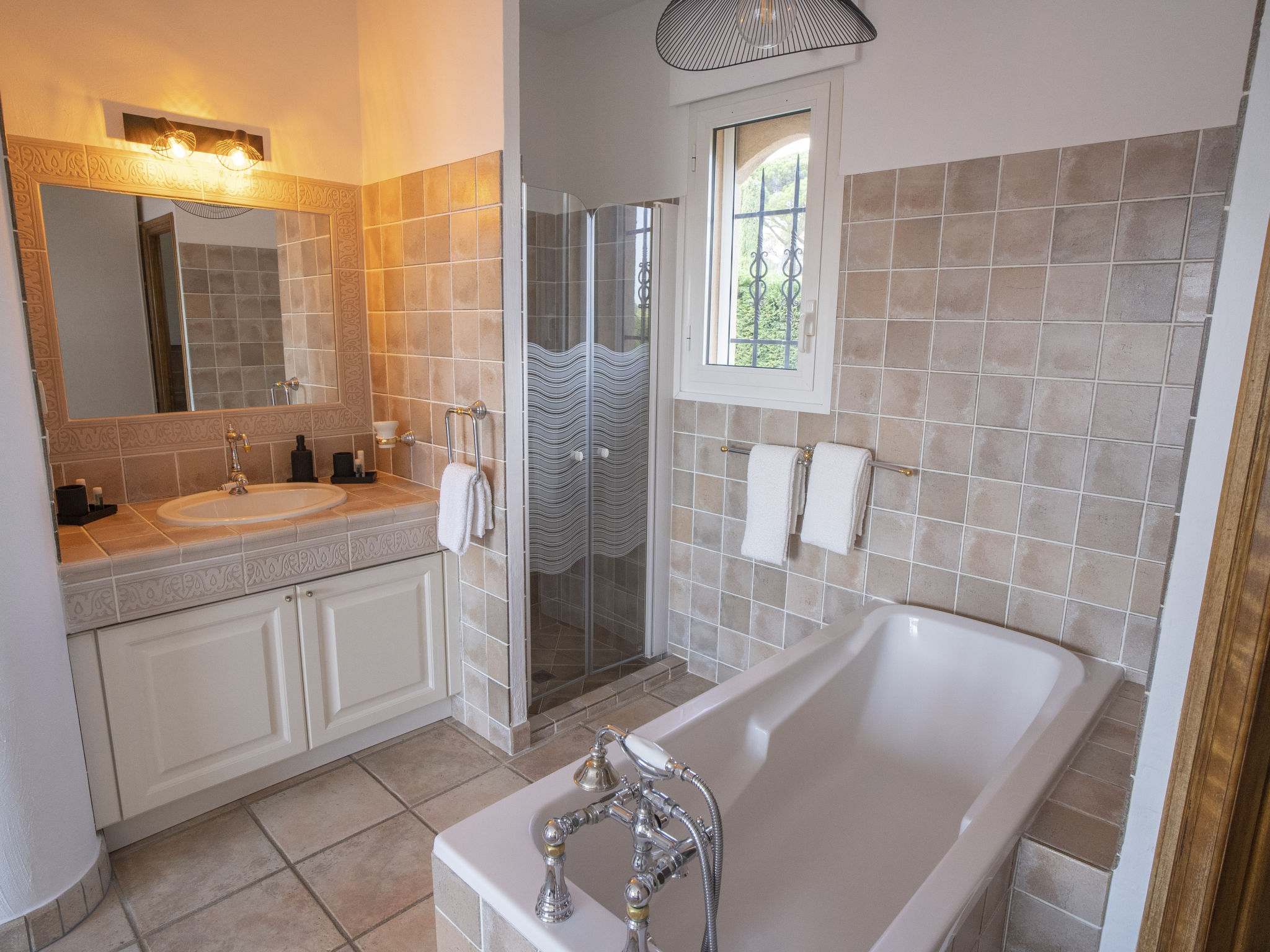 Traumhafte Villa mit 5 Sternen ausgezeichnet-Image-tags.info