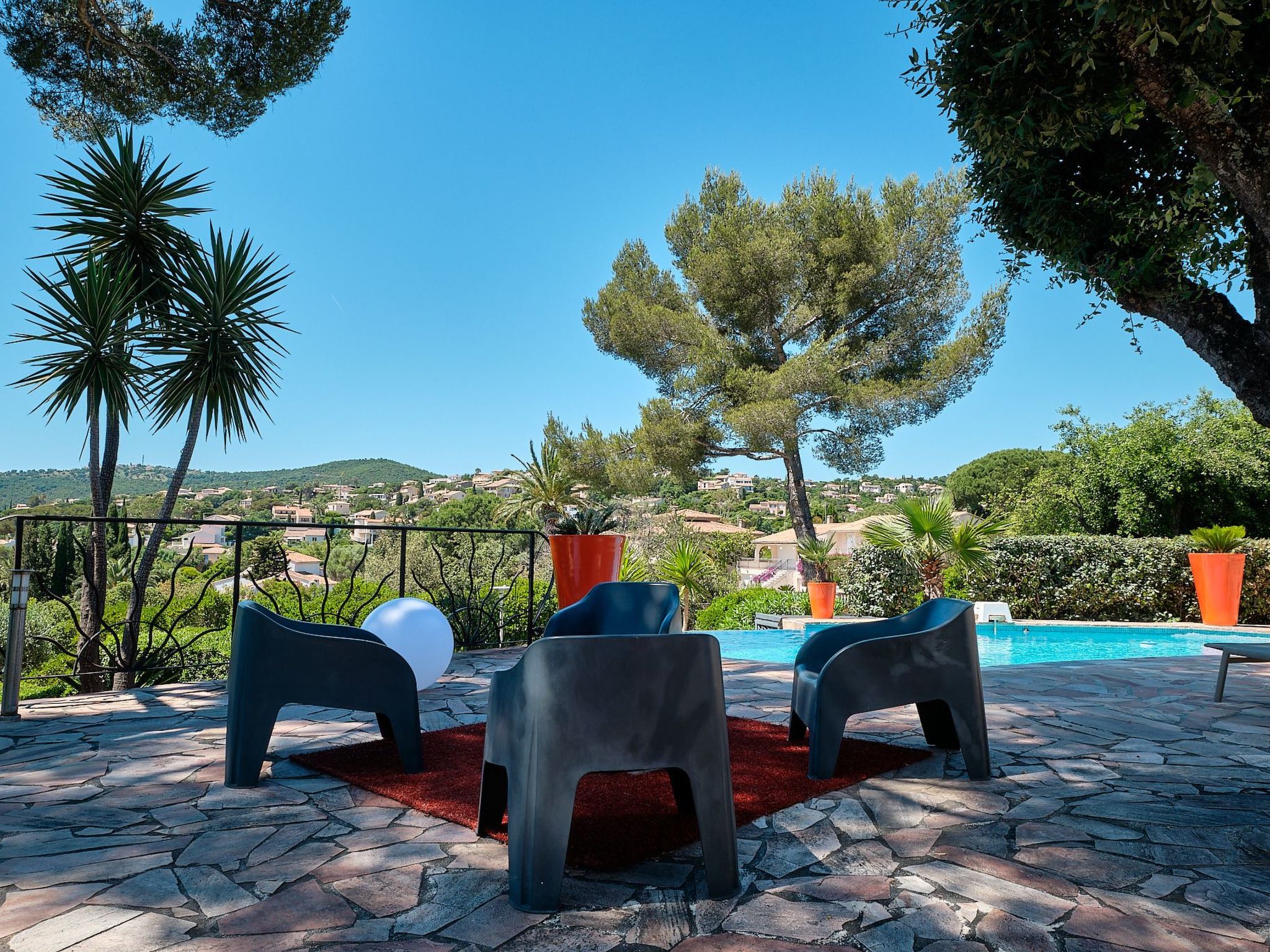 Herrliche Villa mit Meerblick, Pool, 400m vom Meer entfernt-Drinnen