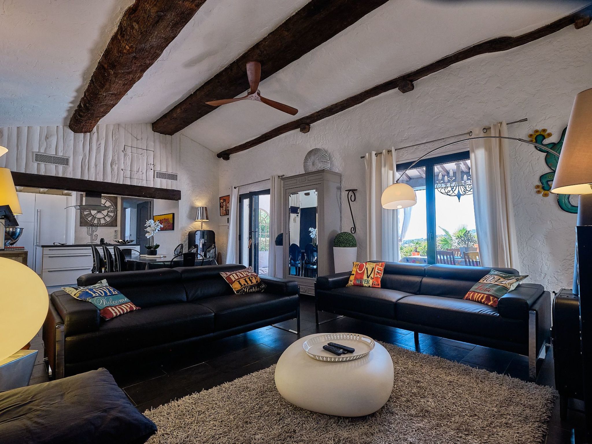 Herrliche Villa mit Meerblick, Pool, 400m vom Meer entfernt-Drinnen