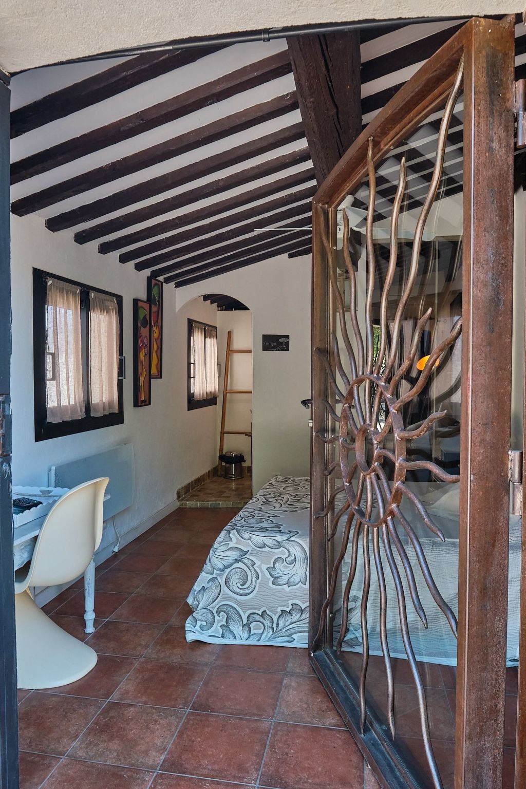 Herrliche Villa mit Meerblick, Pool, 400m vom Meer entfernt-Drinnen