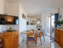 Op 500 m van zee: Gezellig appartement in Port Fréjus - thumbnail 6