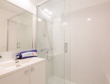 Op 500 m van zee: Gezellig appartement in Port Fréjus - thumbnail 5
