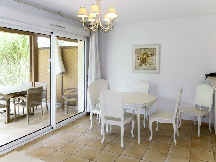 Search and Stay destination Montauroux, Provence-Alpes-Côte d'Azur - France from AU$ 125. Les Bastides des Chaumettes