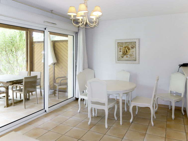 Search and Stay destination Montauroux, Provence-Alpes-Côte d'Azur - France from AU$ 135. Les Bastides des Chaumettes