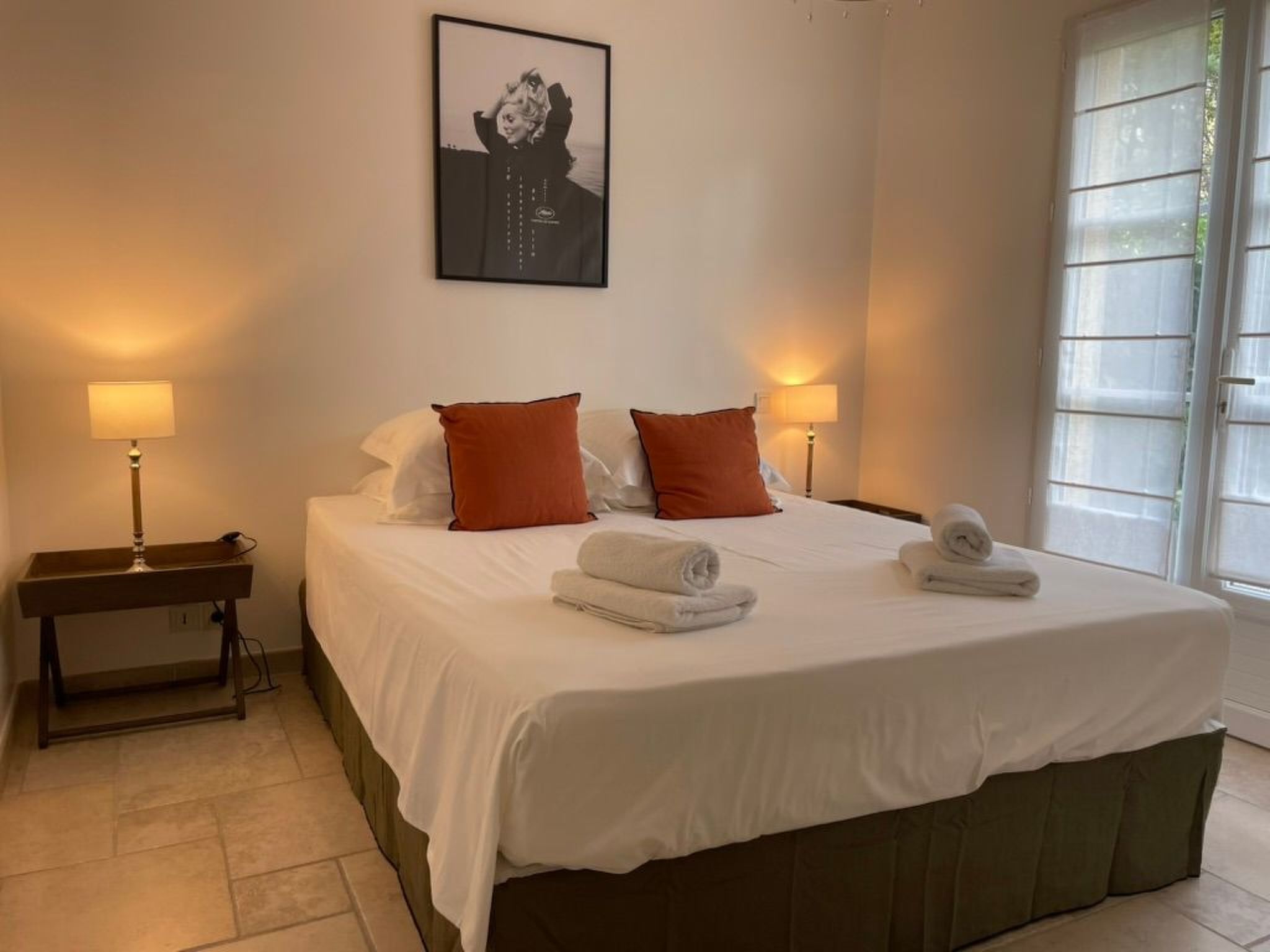 Klimatisierte Wohnung mit Garten-Image-tags.info