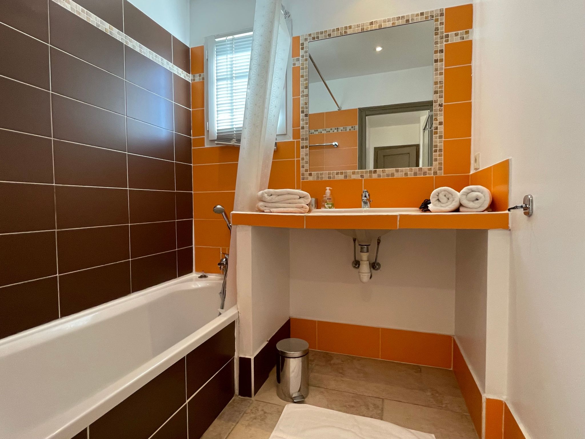 Gemütliche Ferienwohnung mit Pool-Binnen