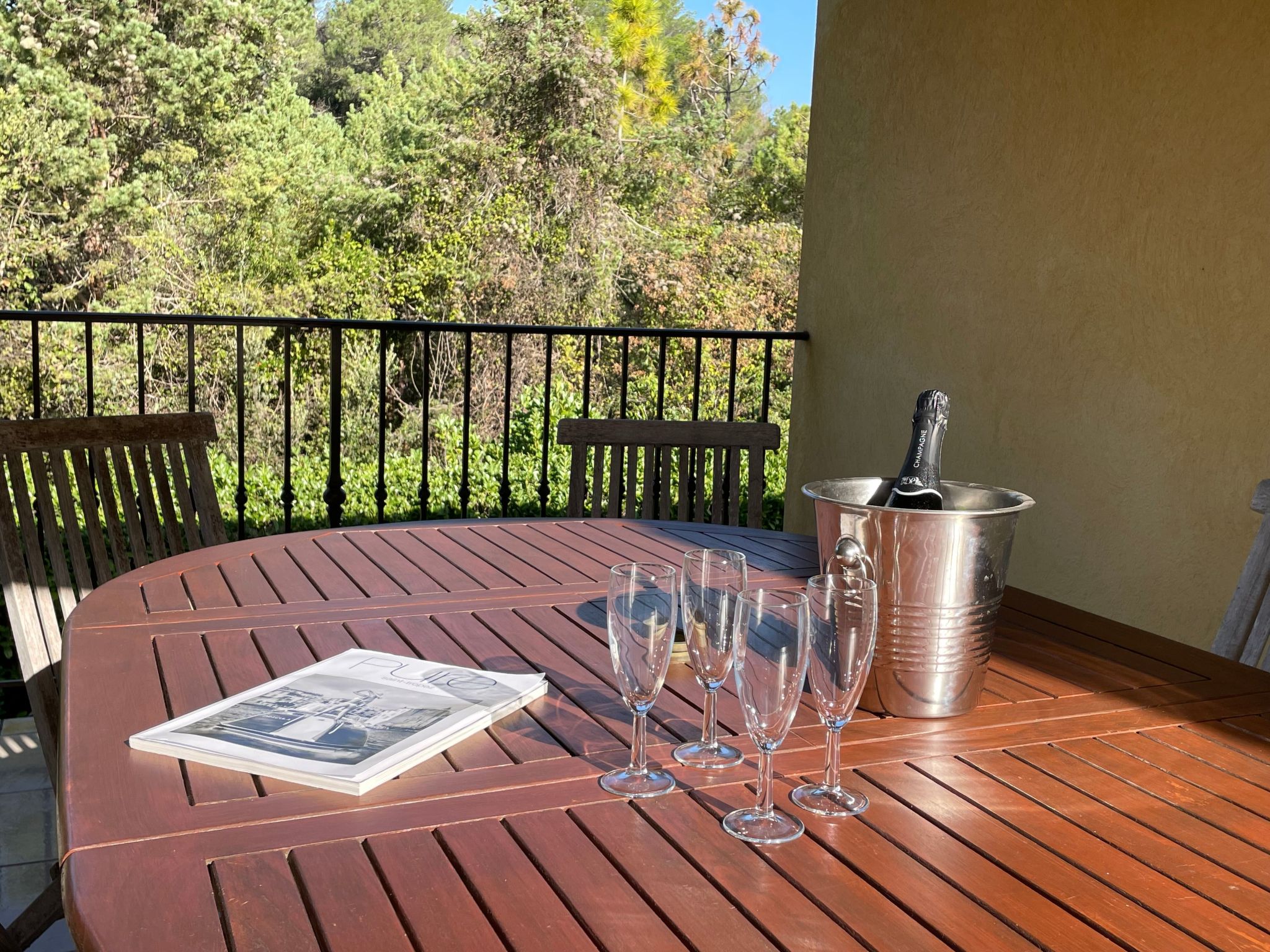 Gemütliche Ferienwohnung mit Pool-Buiten