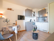 Knusse studio op 400m van strand en centrum Saint Aygulf - thumbnail 6