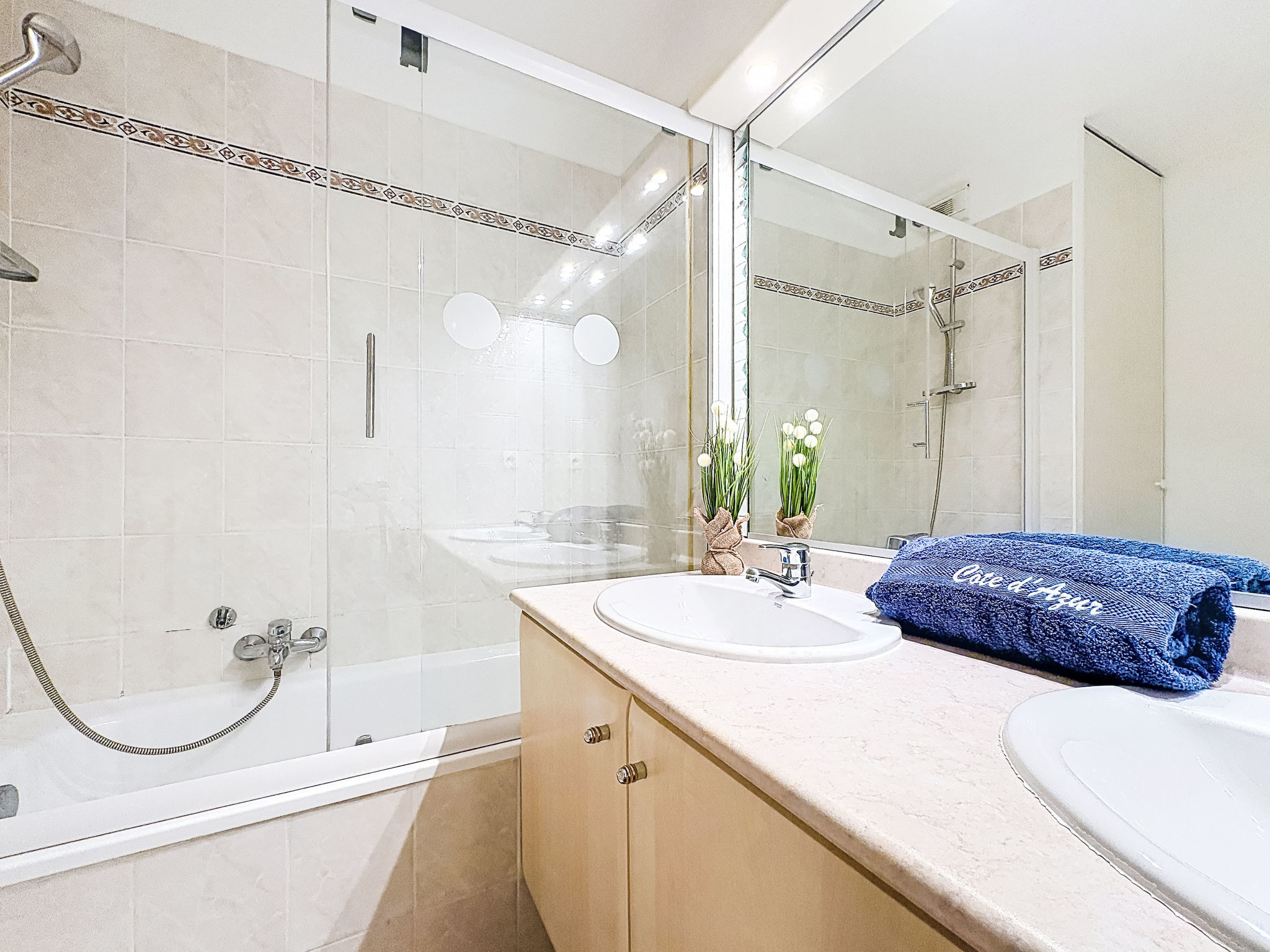 Appartement Les Calanques du Parc – Salle de bains, photo 16 sur 46