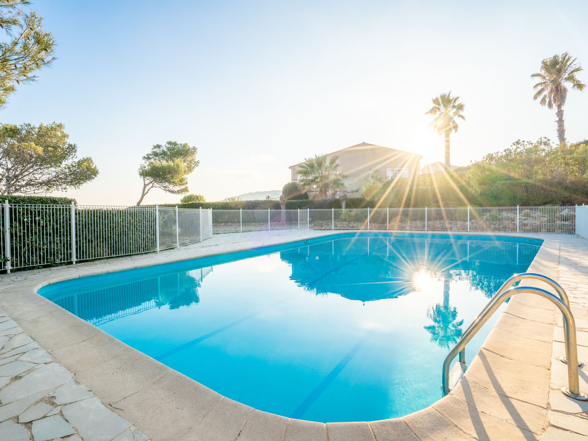Les Maures de l'Esterel — Pool Outdoor (5 of 52)