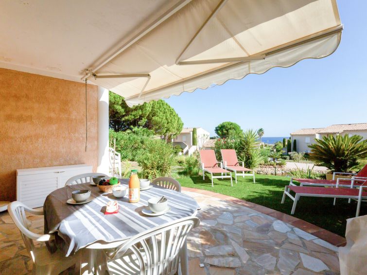 Search and Stay destination Fréjus, Provence-Alpes-Côte d'Azur - France from AU$ 225. Les Mas de la Mer