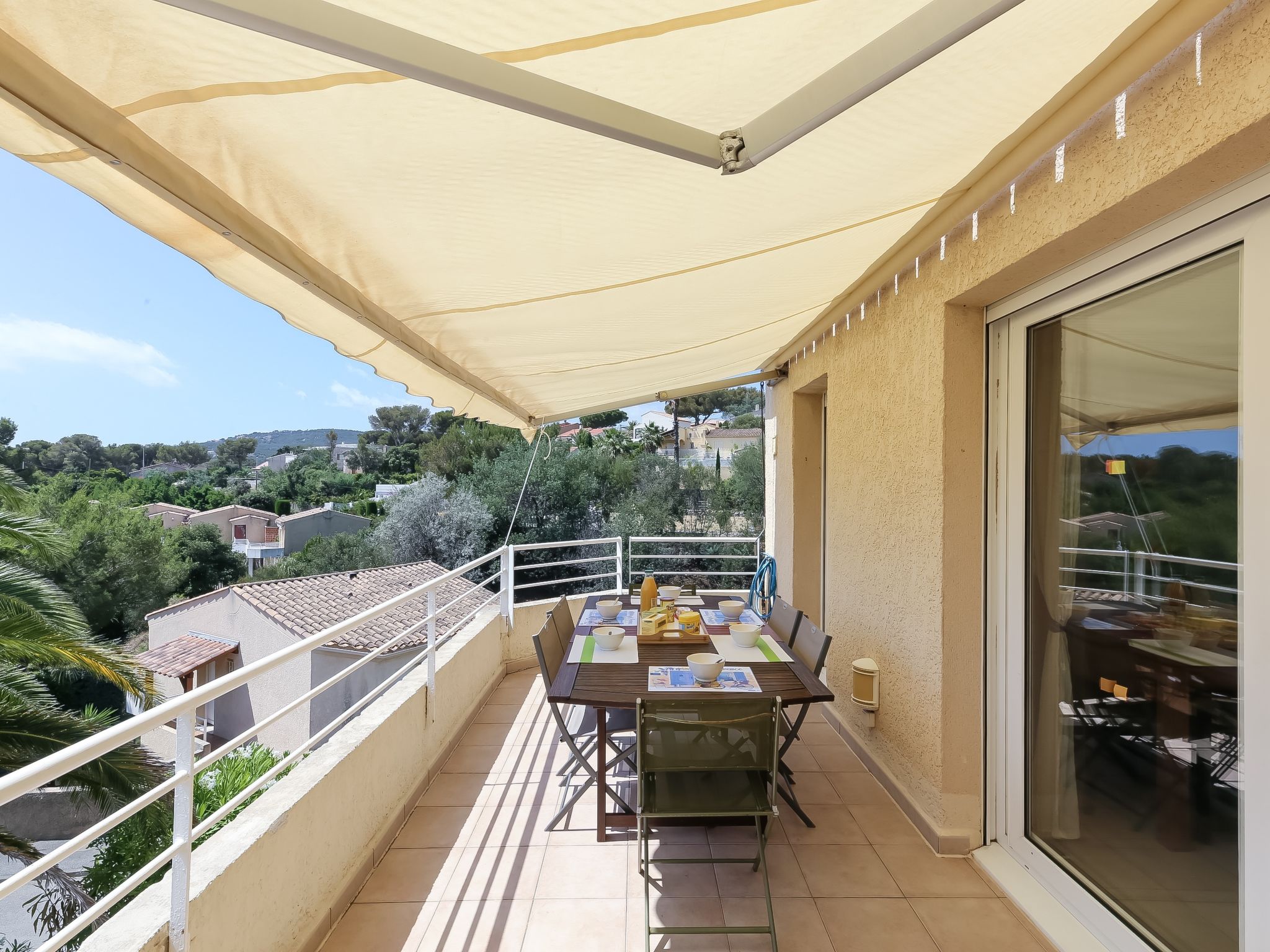 Les Mas de la Mer — Terrace (5 of 46)