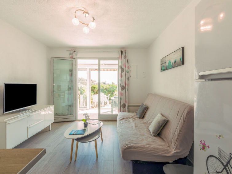 Search and Stay destination Fréjus, Provence-Alpes-Côte d'Azur - France from AU$ 214. Le Front de Mer