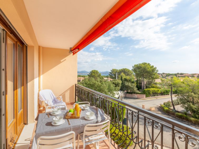 Search and Stay destination Fréjus, Provence-Alpes-Côte d'Azur - France from AU$ 210. Les Mimosas