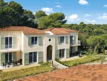 Ruim appartement met airco nabij golfterrein en strand in Saint Aygulf - thumbnail 4